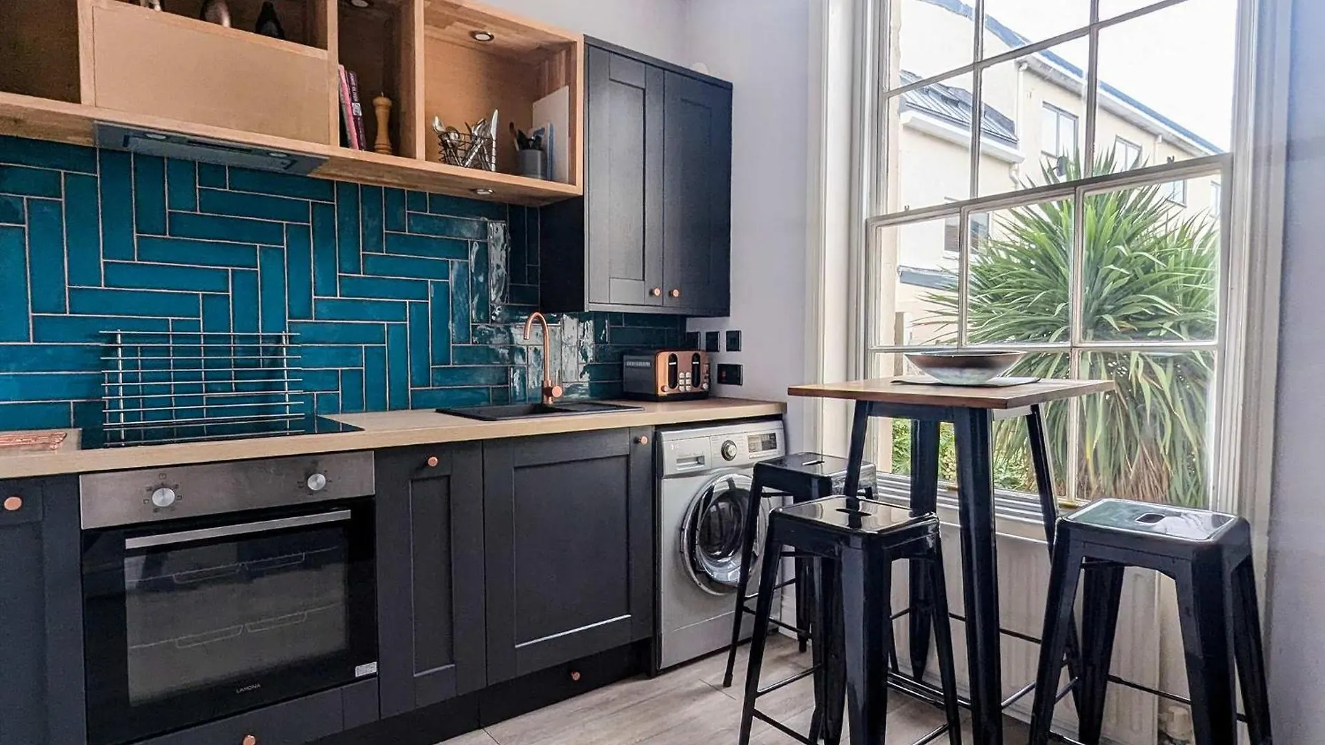 The Apartment At Waterloo Sea View By Brighton Holiday Lets